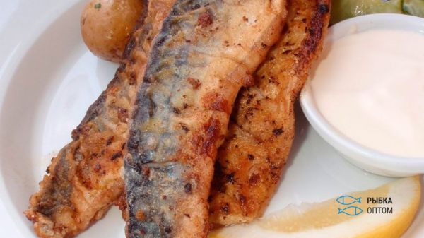 Не хуже мяса - какие горячие рыбные блюда подать к новогоднему столу?
